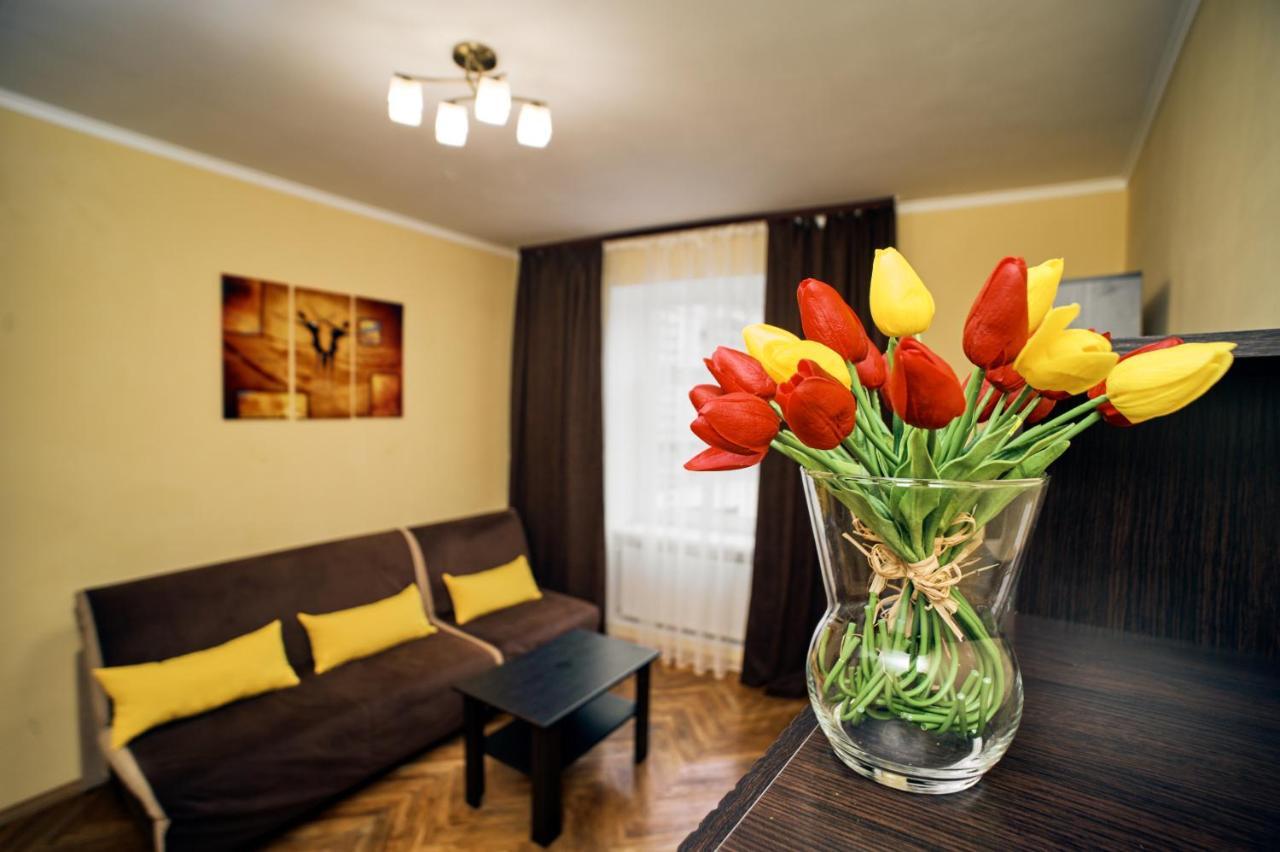 Apartments Near Potocki Palace Львов Экстерьер фото